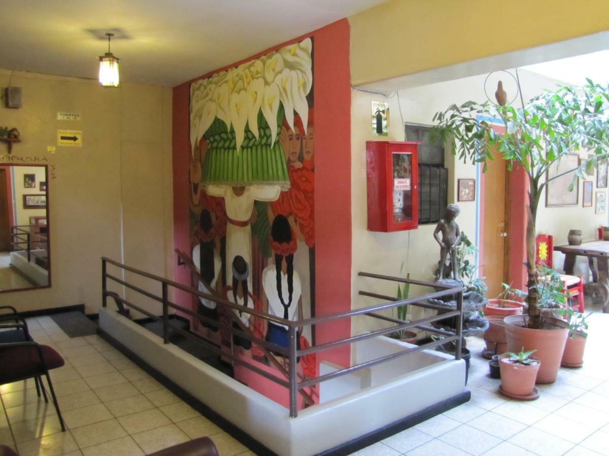 Hotel Janeiro Guadalajara Exterior photo
